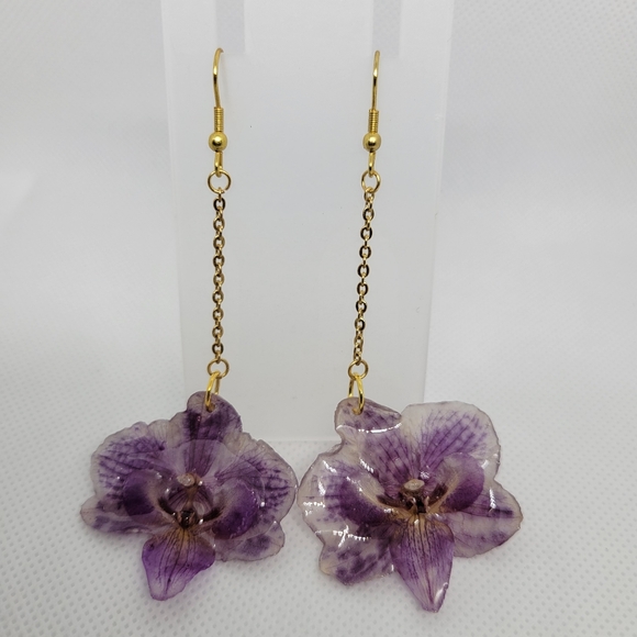 Jewelry - Elegant Purple Floral Earrings